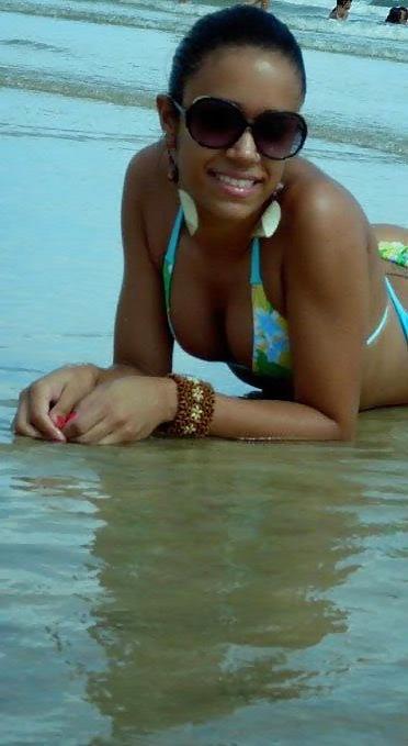 25P PRETTY GIRL IN SEX BIKINIS