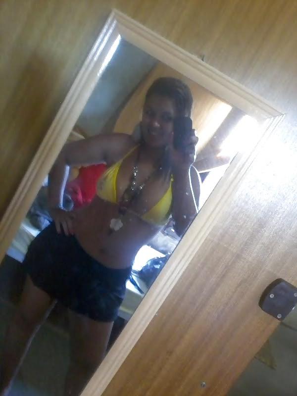 25P PRETTY GIRL IN SEX BIKINIS