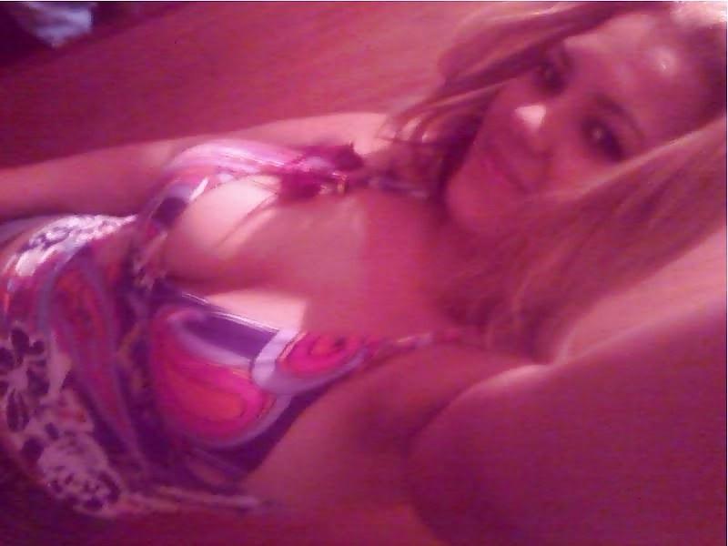 25P PRETTY GIRL IN SEX BIKINIS