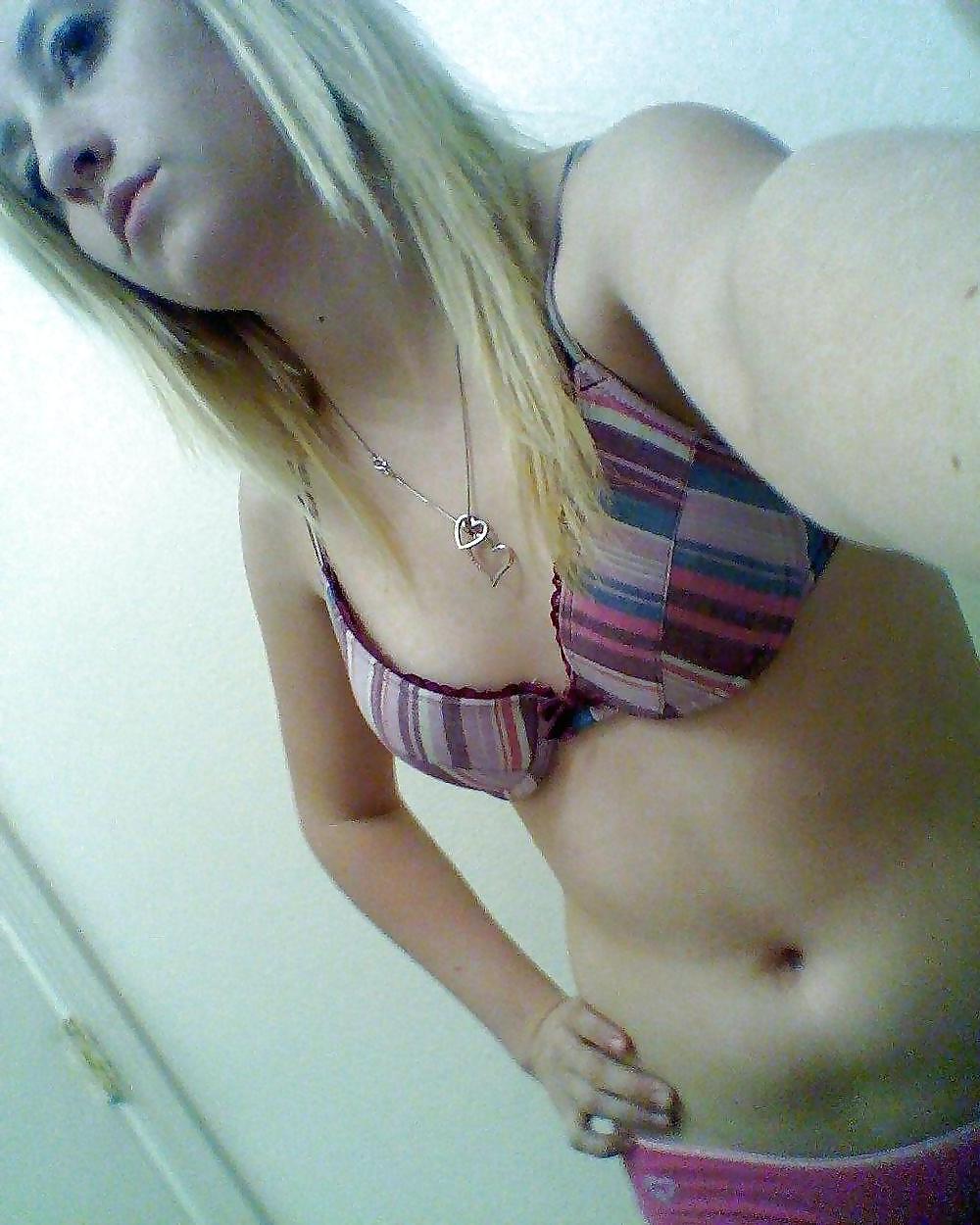 25P More teen panty and bra