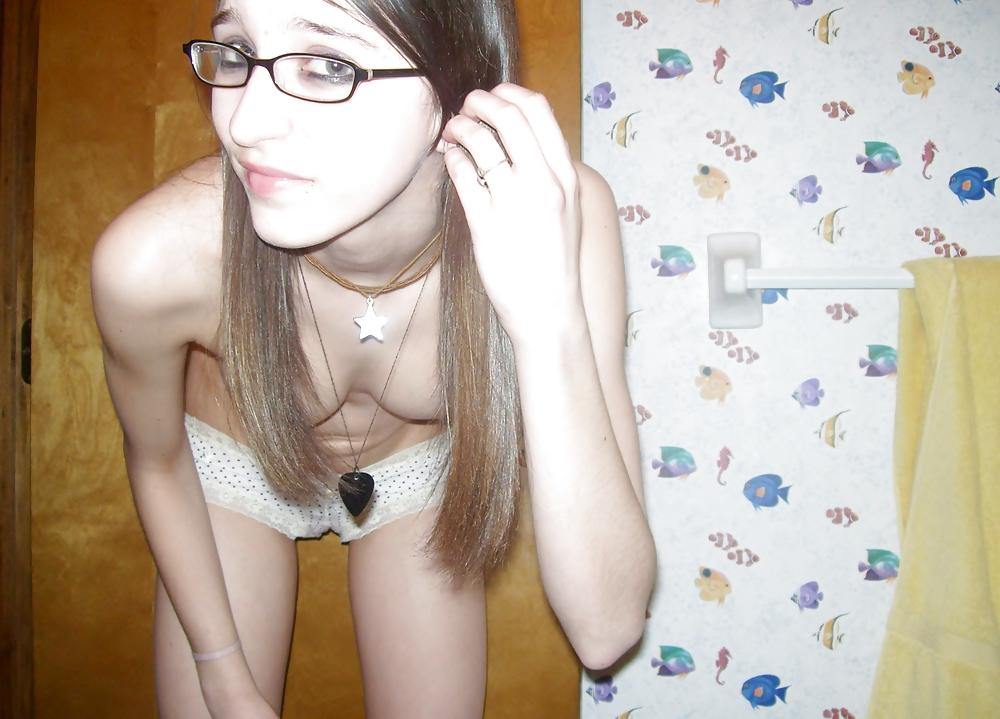 25P More teen panty and bra