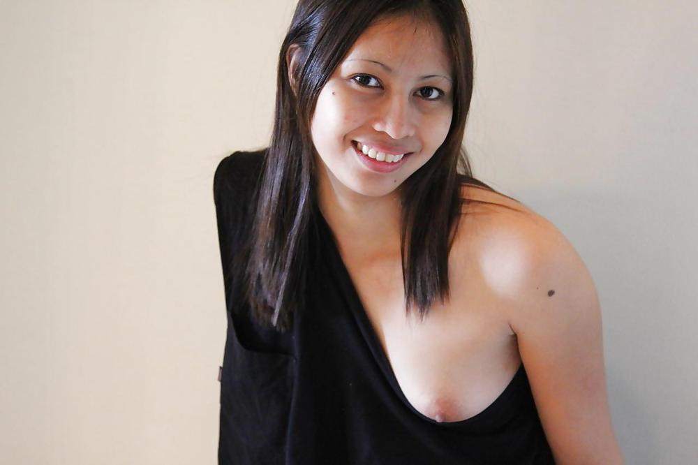 15P Thai girl