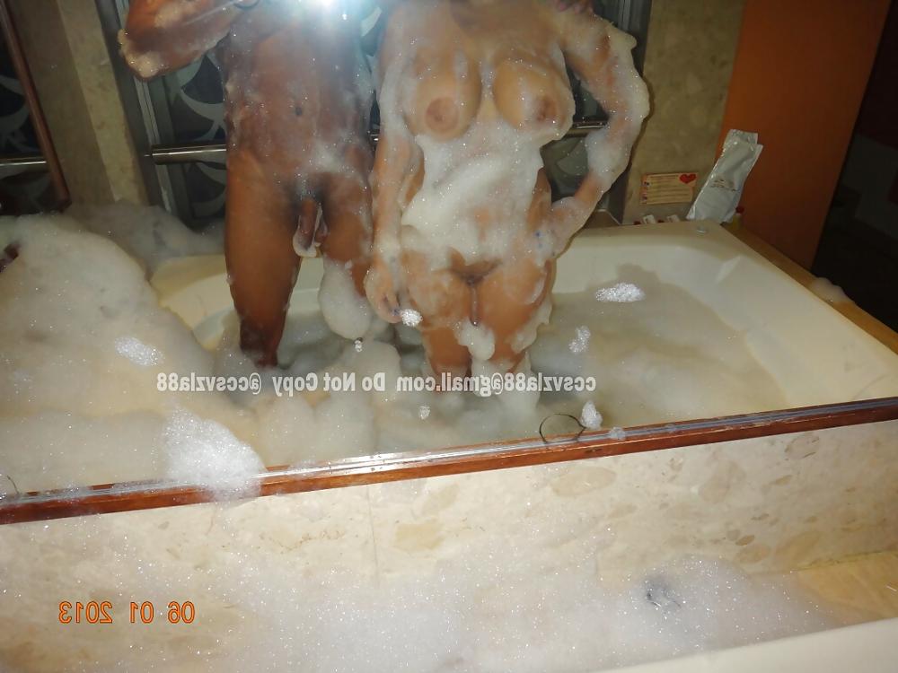 25P Hotel bath shower and hot tub fun
