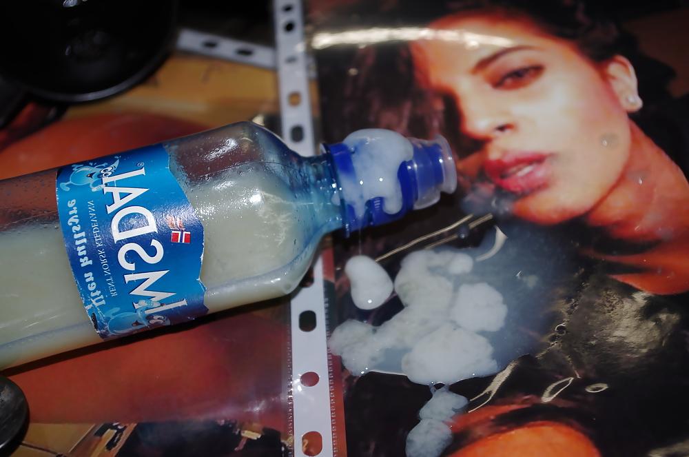 25P Frohes Neues Jahr, Mädchen, extremes Sperma-Bad-Chaos!