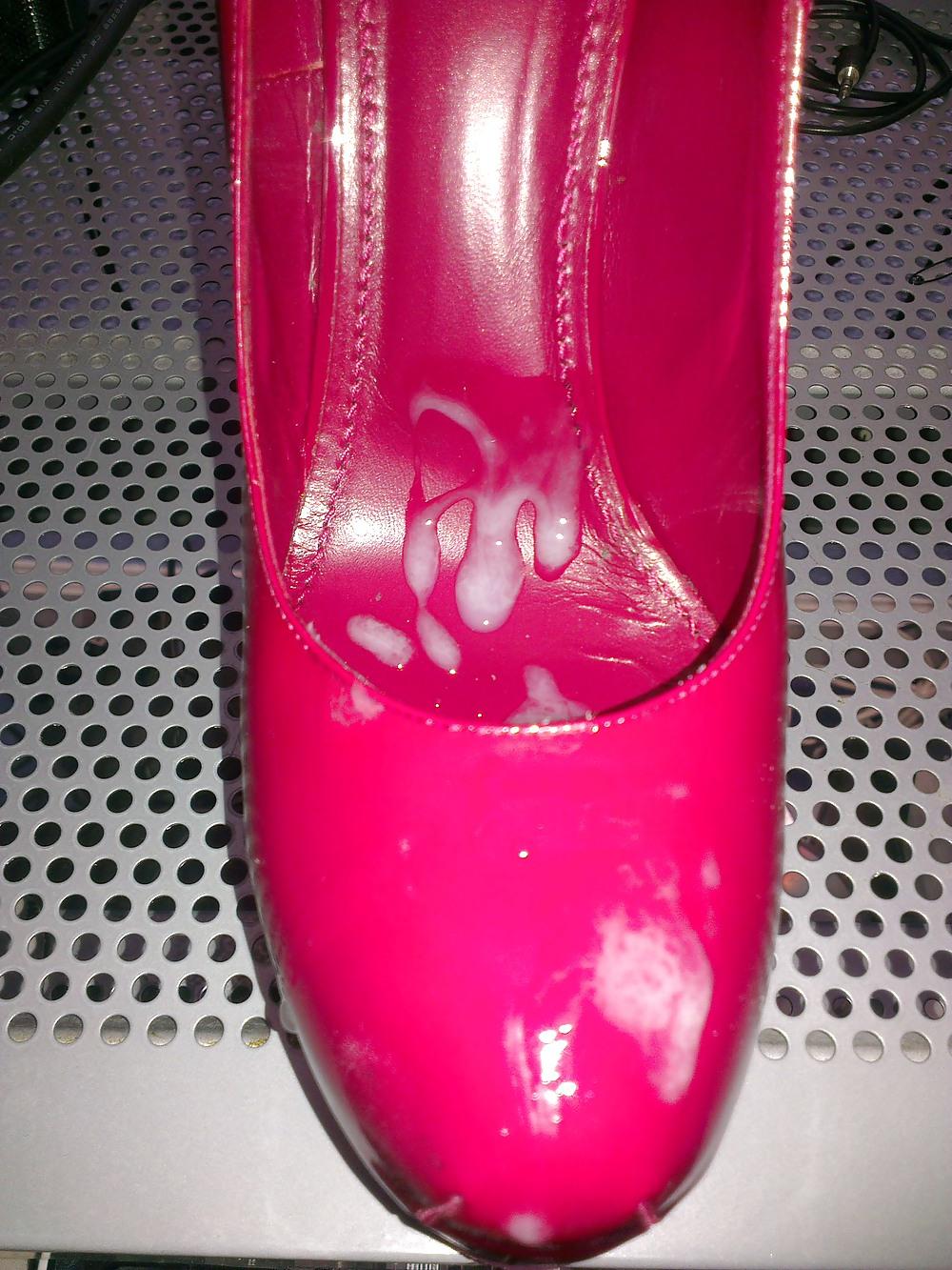 8P Cum on YSL heels