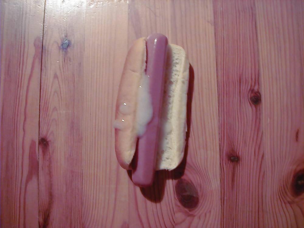 25P Cum on food