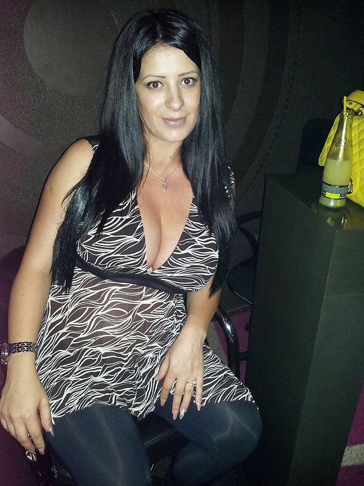 5P Amateur pregnant wives