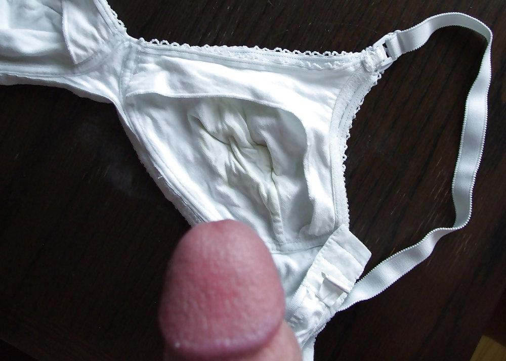 12P Cum in pregnant bra, Sperma im Still-BH