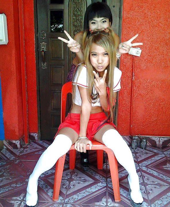 20P Beautiful thai girls