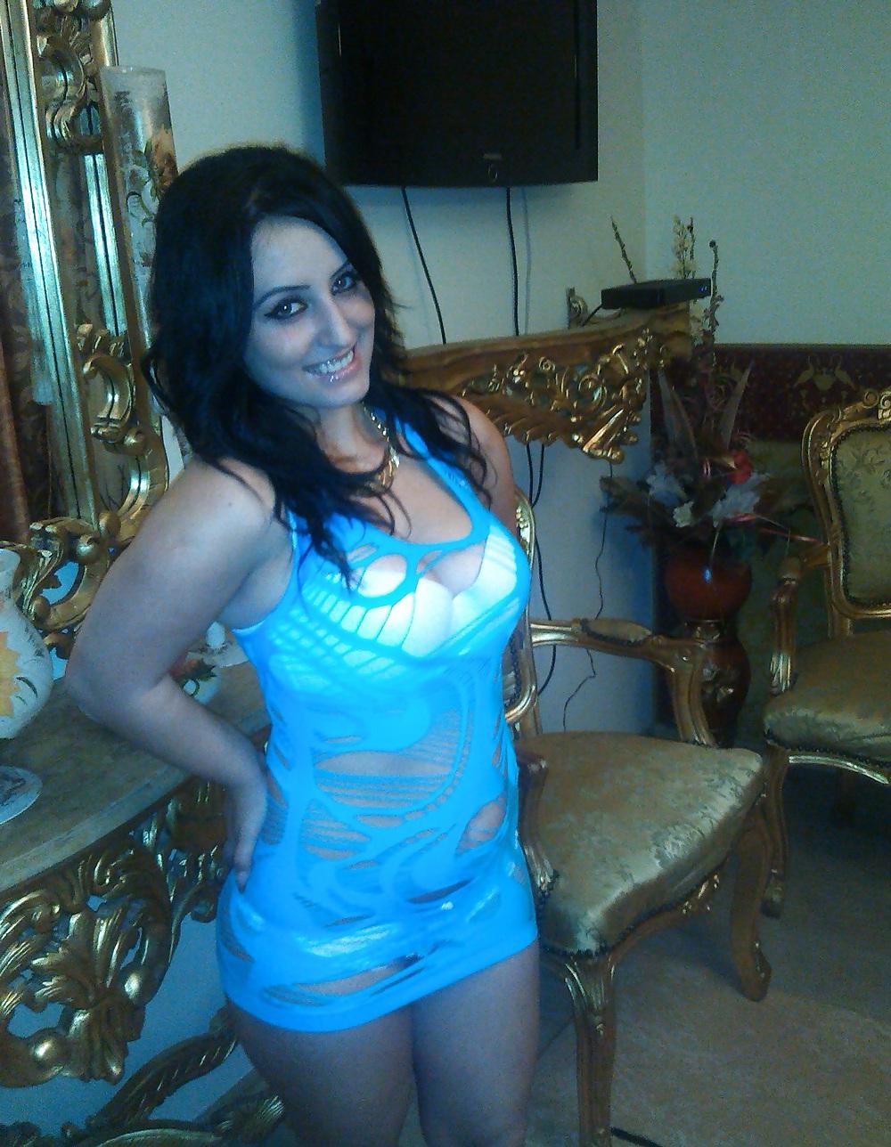 21P Big Tits Round Ass Pretty Face Gipsy Prostitute