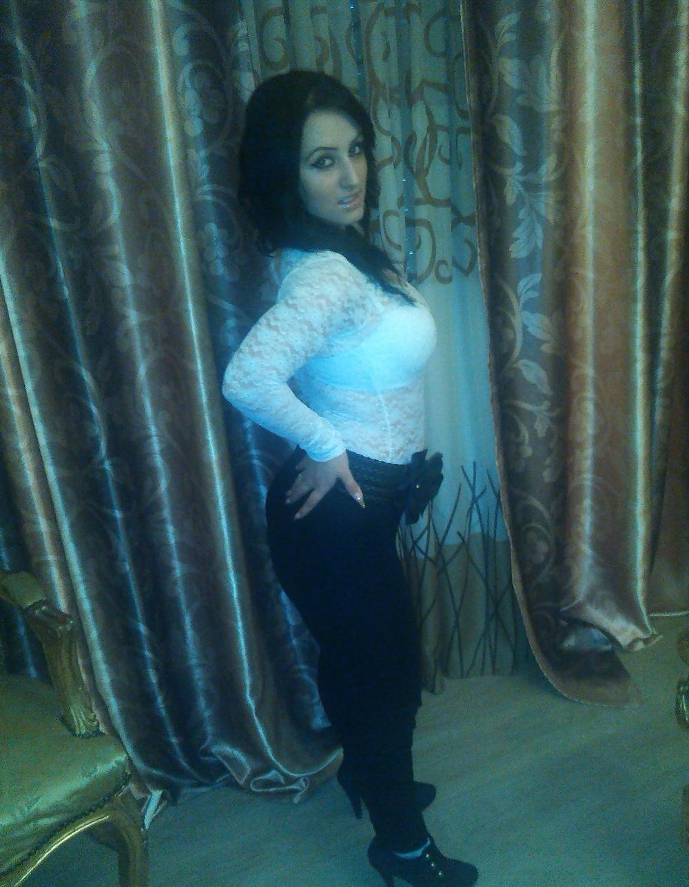 21P Big Tits Round Ass Pretty Face Gipsy Prostitute