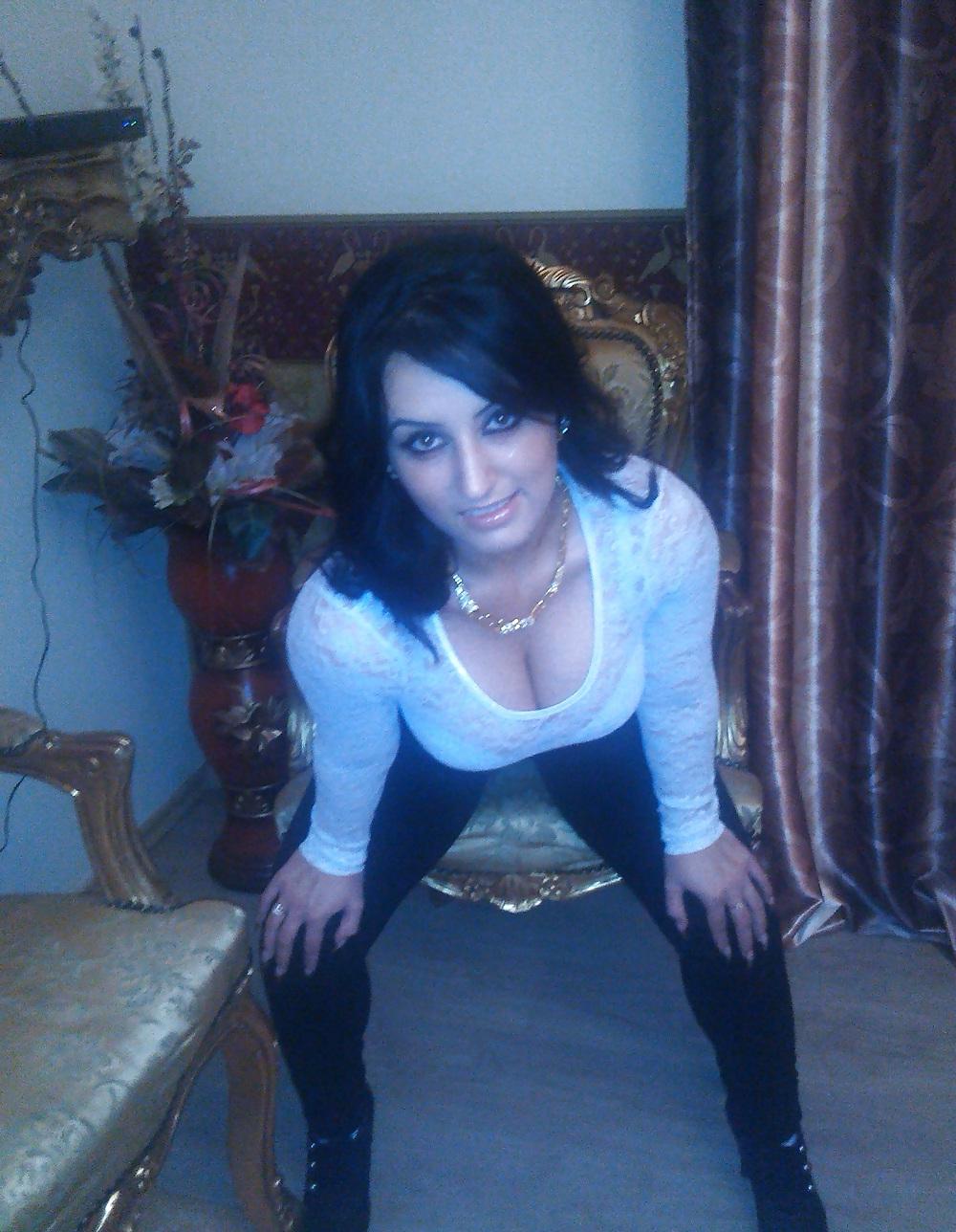 21P Big Tits Round Ass Pretty Face Gipsy Prostitute