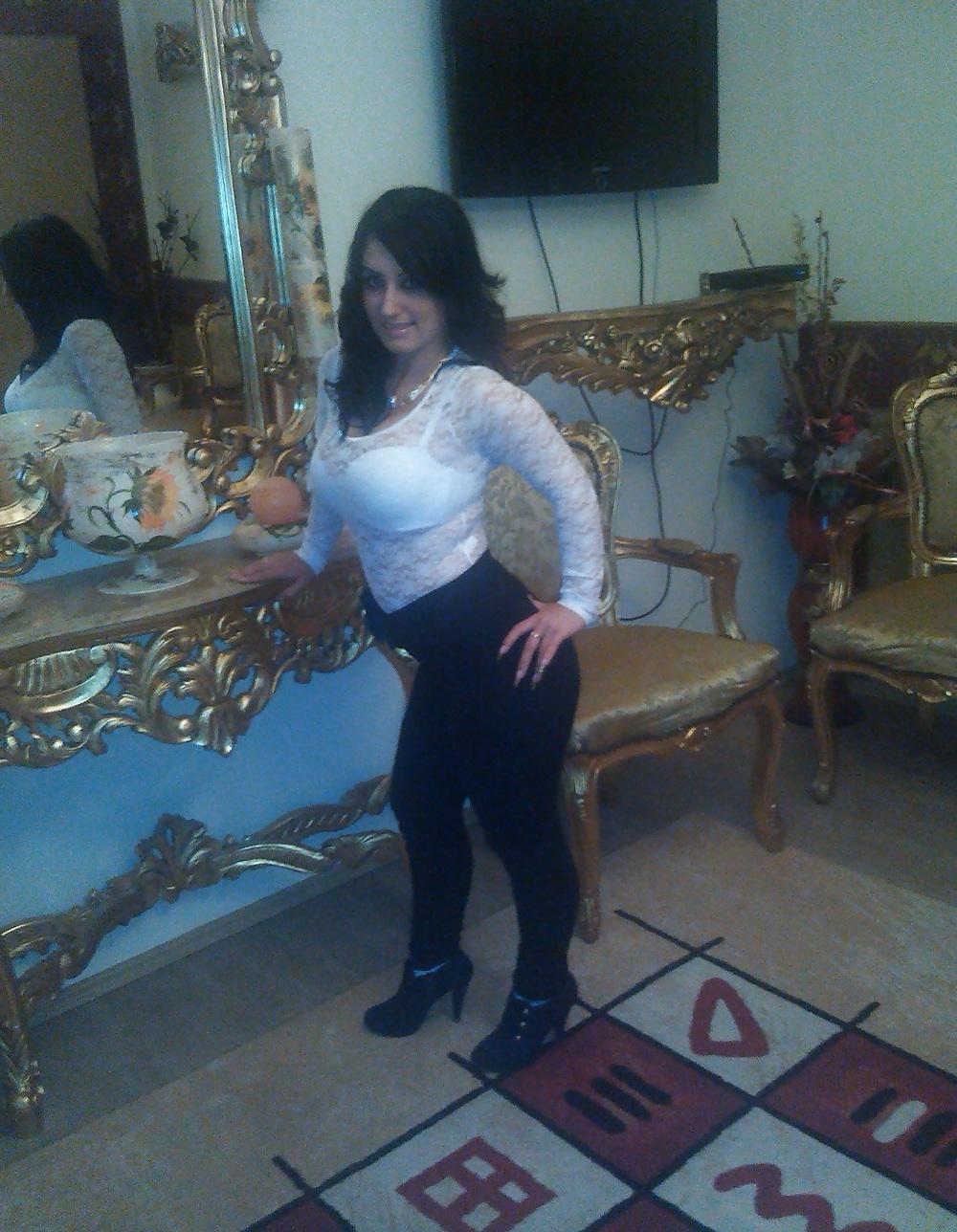 21P Big Tits Round Ass Pretty Face Gipsy Prostitute