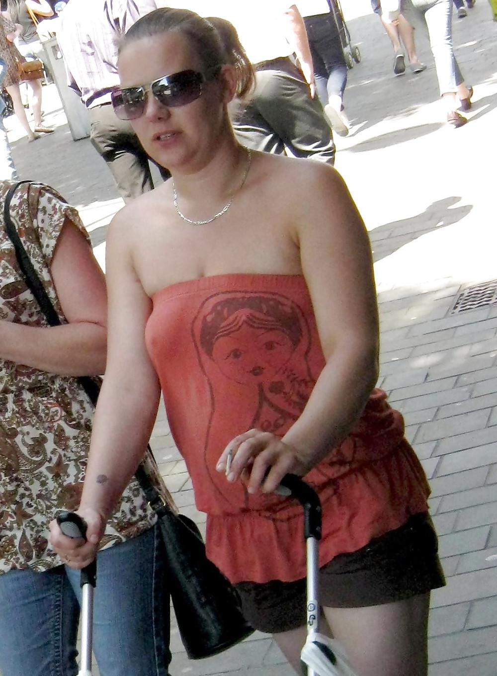 24P She forgot her bra 24.