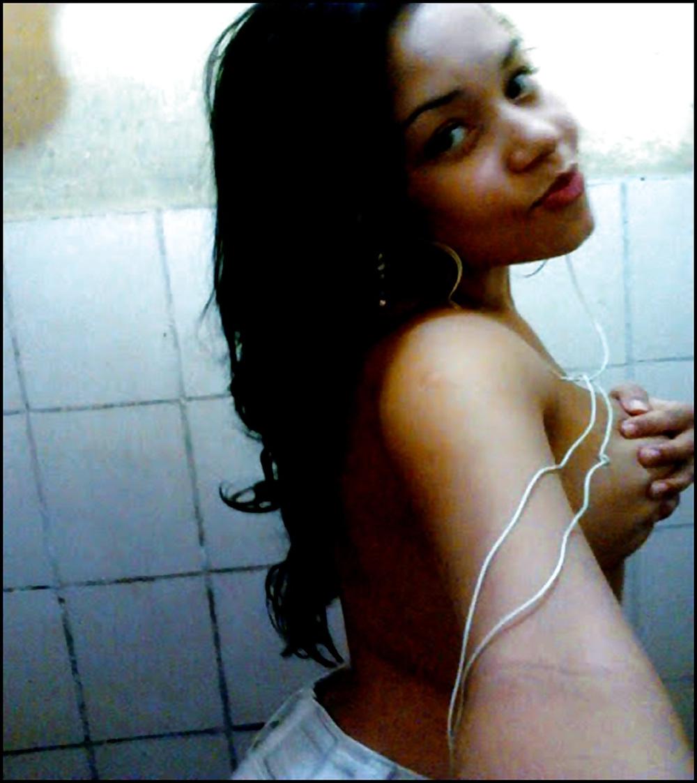 25P Women's big pussy of Brazil