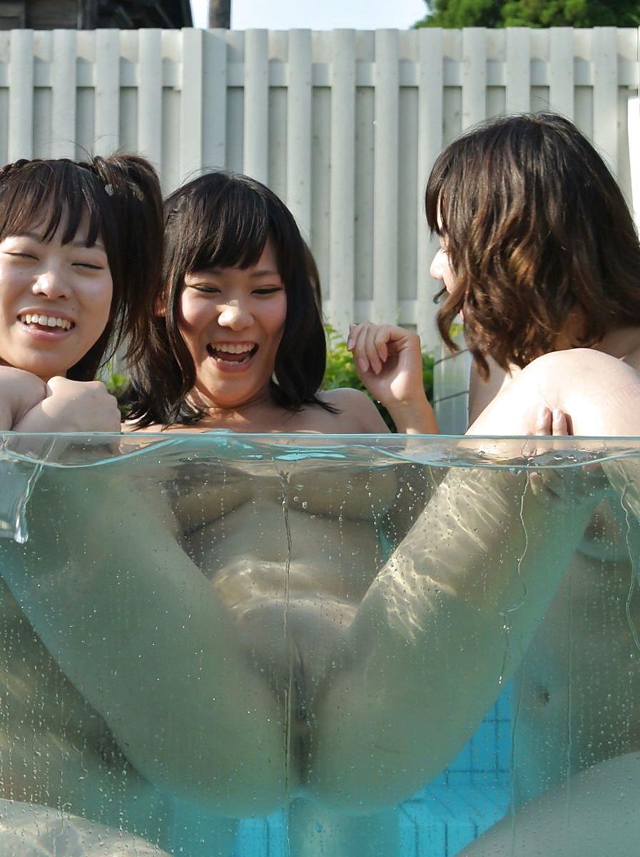 25P Naked Girl Groups 016 - Japanese Summer Camp
