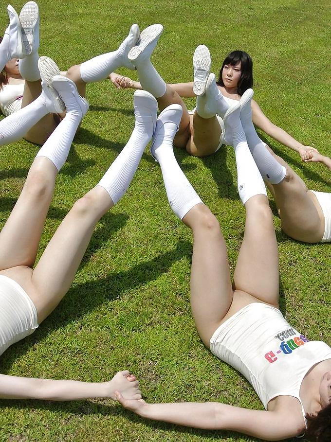 25P Naked Girl Groups 016 - Japanese Summer Camp