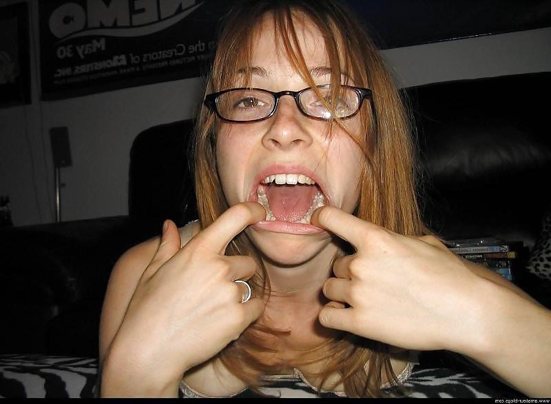 25P Boys, aim here! ( open mouth ) suhu