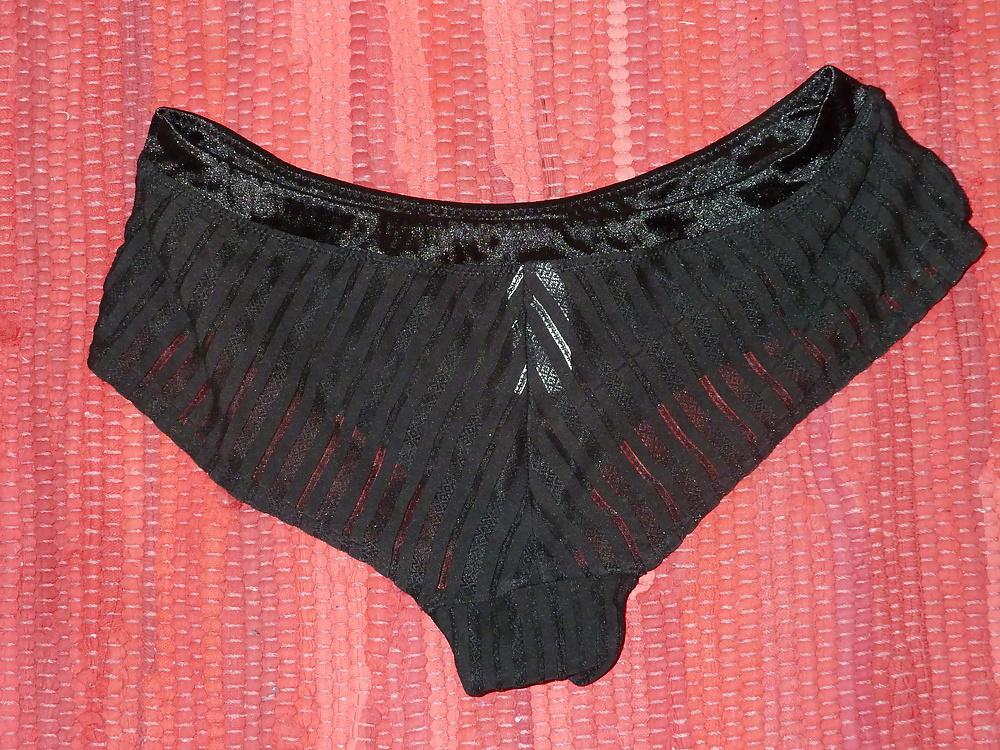 25P Ex roommate undies (bra, pantie, and more)