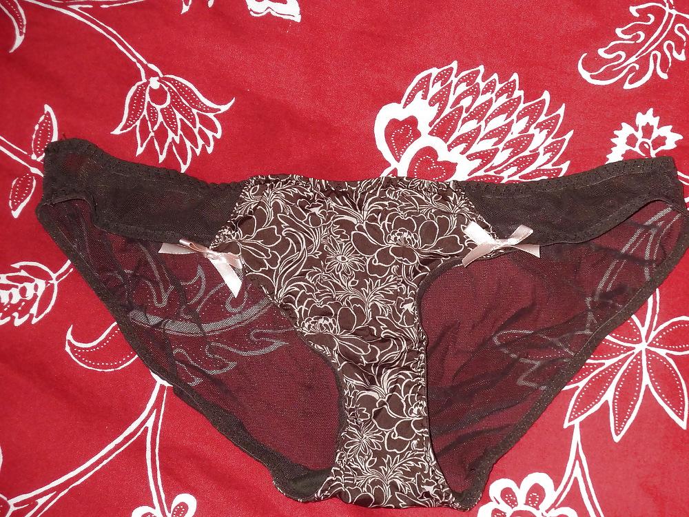 25P Ex roommate undies (bra, pantie, and more)