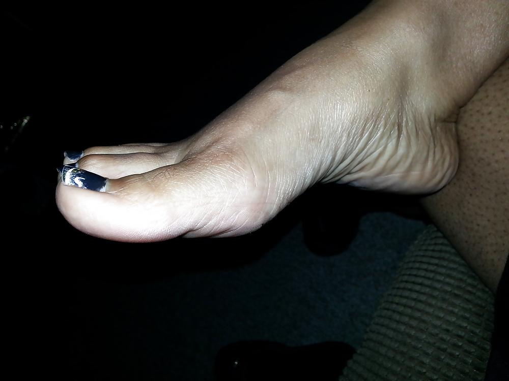 20P Feet pretty,  toes pretty
