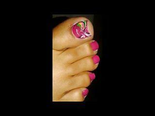 20P Feet pretty,  toes pretty