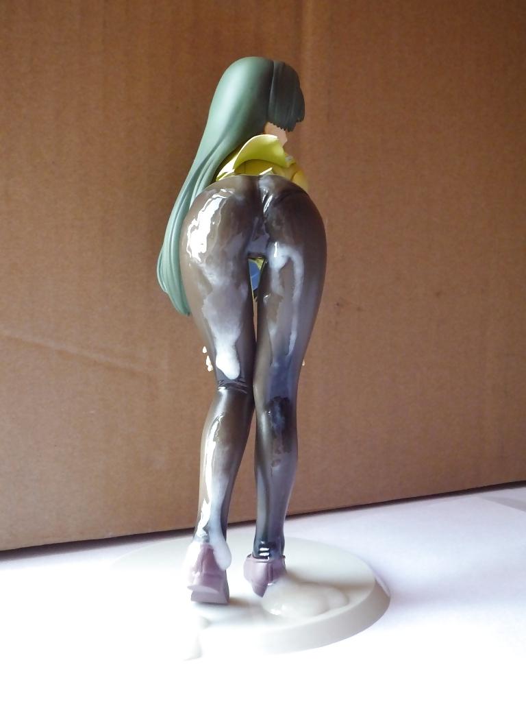 15P My cum on sexy figures 2