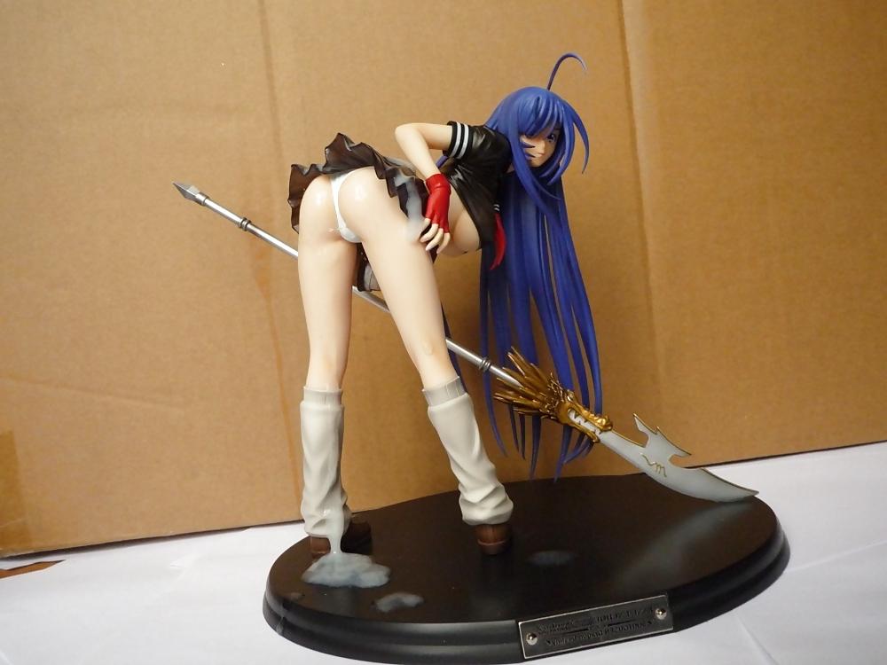 15P My cum on sexy figures 2