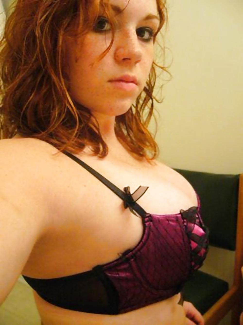 18P Pretty Amateur RedHead 3