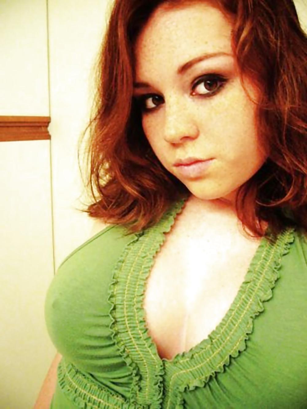 18P Pretty Amateur RedHead 3