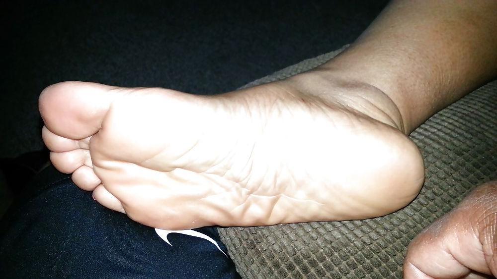 24P Pretty feet pretty toes
