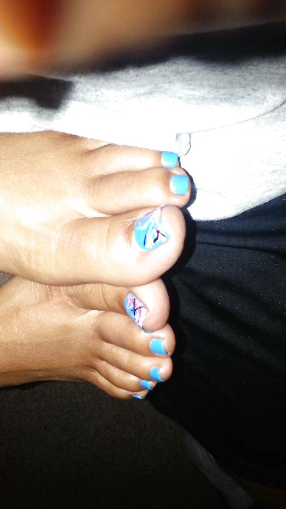 24P Pretty feet pretty toes