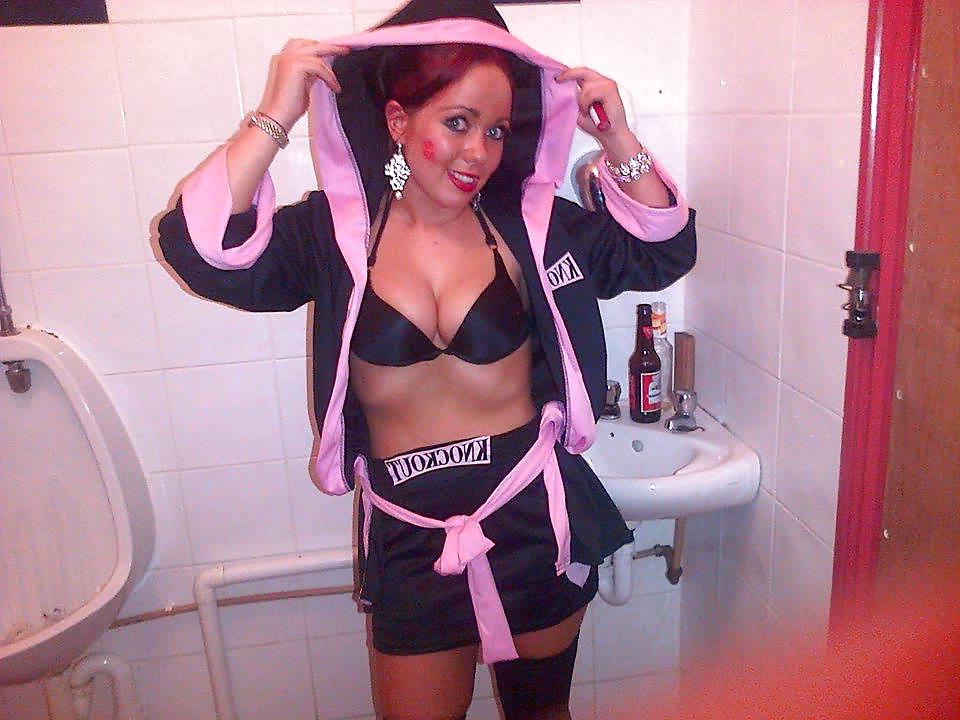 15P I Took Her Bra And Knickers Last Night And Wanked On Them