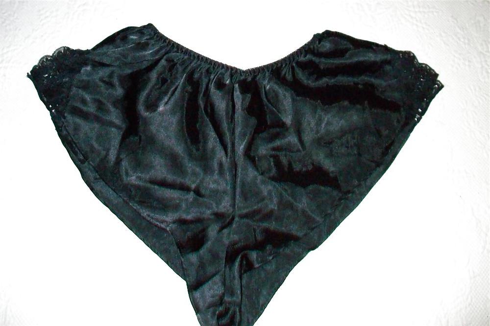 4P Next Door's New bra and panties