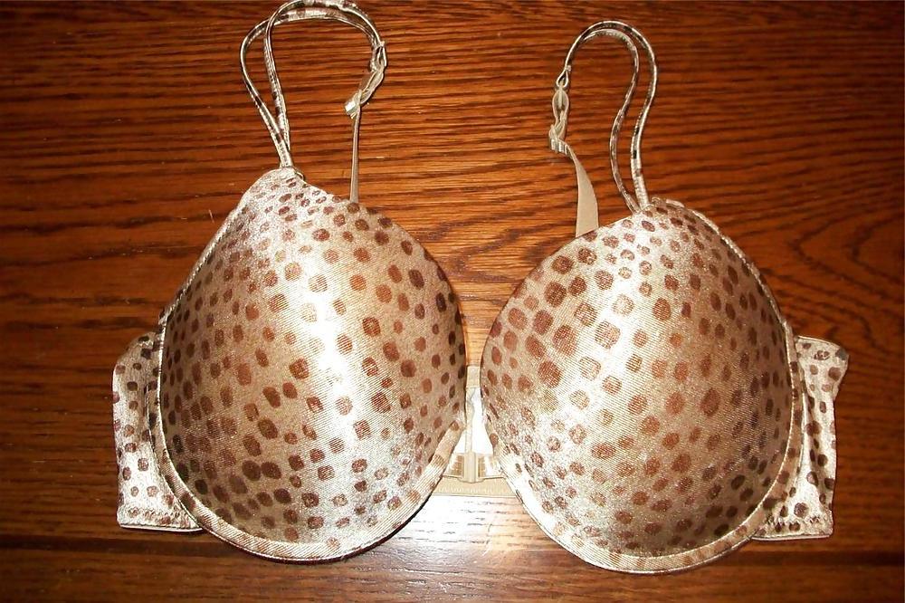 4P Next Door's New bra and panties