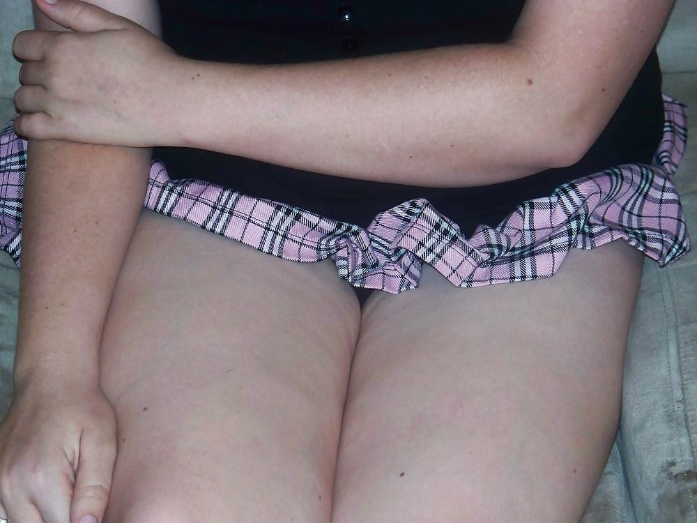 25P The Splits and Big Pussy Lips (Ass,Leg and Foot Fetish)