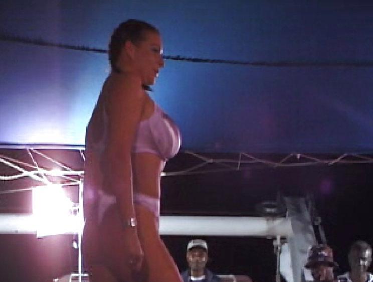 8P Linsey Dawn - Purple bra and panties