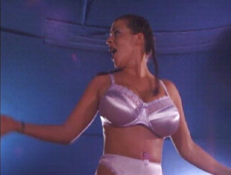 8P Linsey Dawn - Purple bra and panties