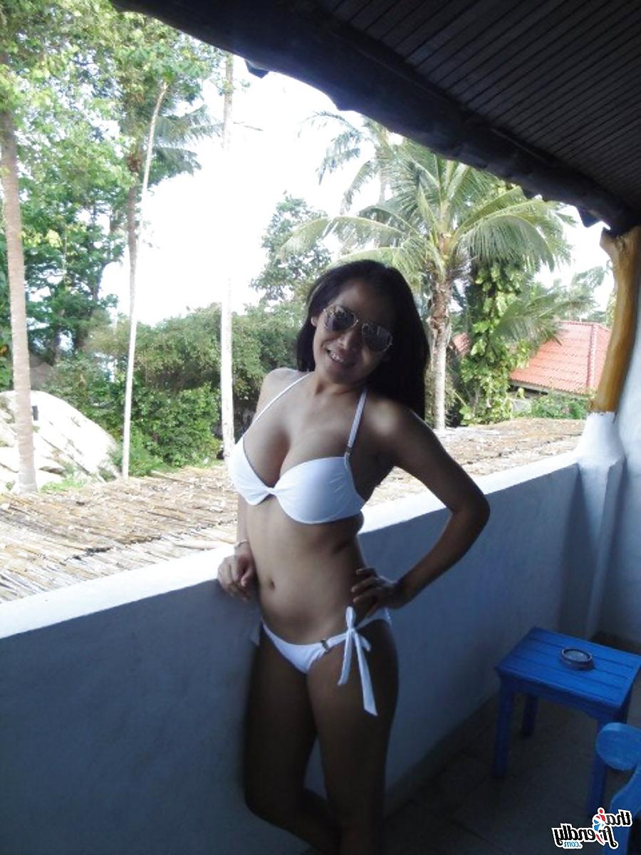 16P Hot Thai Girls for YOU to meet! (1)