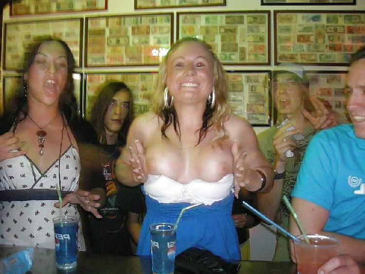 19P Breast Lovers Dream-Bar Brüste geblitzt