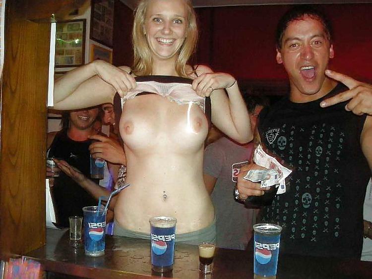 19P Breast Lovers Dream-Bar Brüste geblitzt
