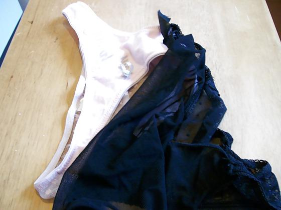 6P Cum on my Gfs dirty panties