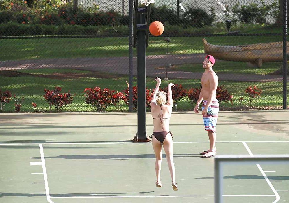 16P Hayden Panettiere playing tennis in a bikini 