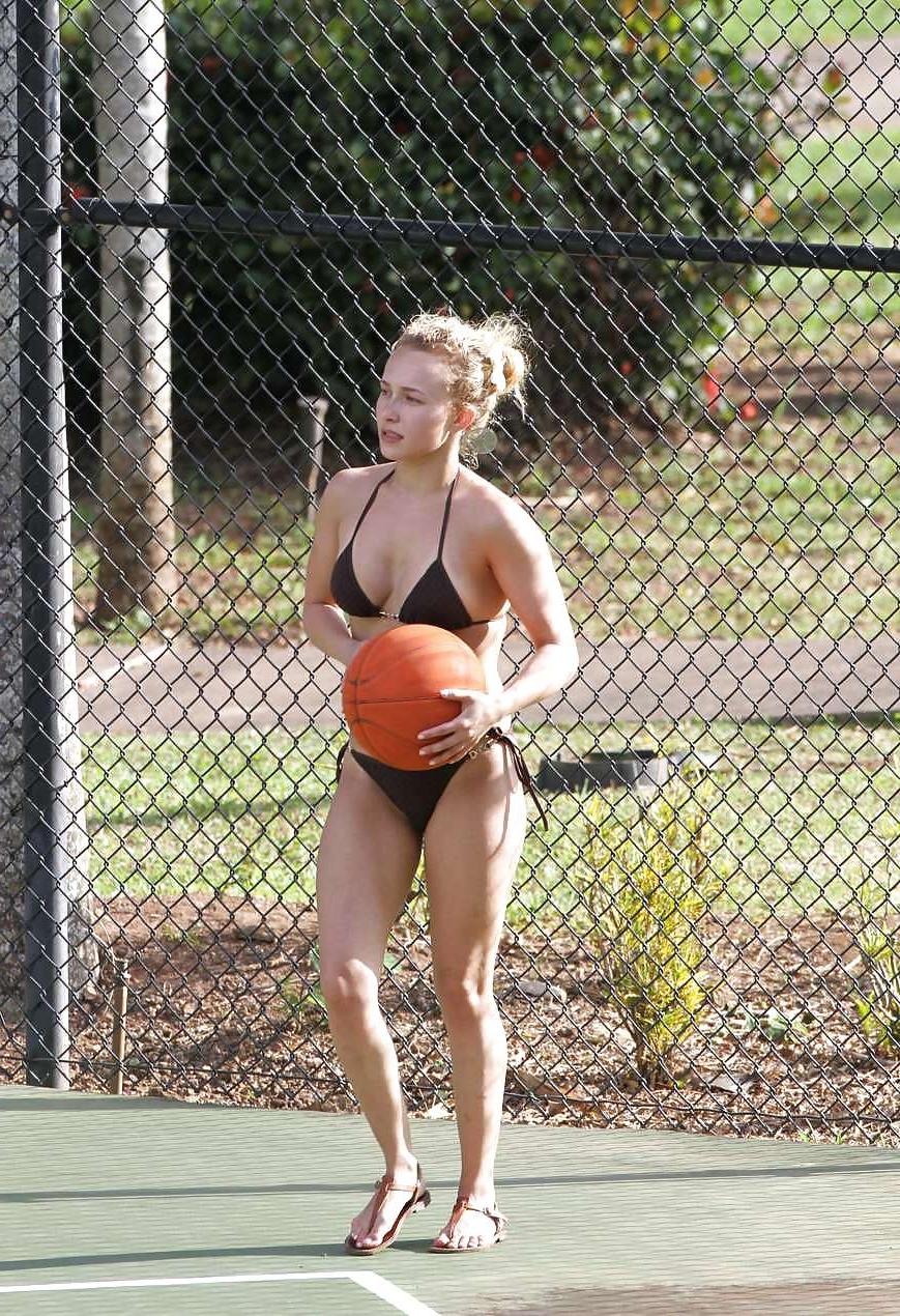 16P Hayden Panettiere playing tennis in a bikini 