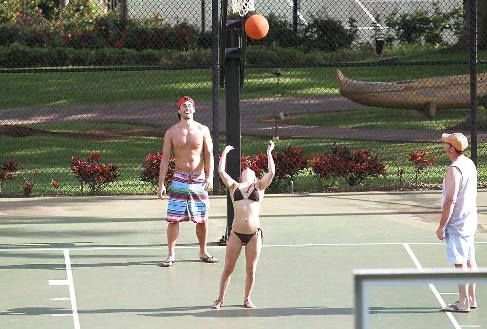 16P Hayden Panettiere playing tennis in a bikini 