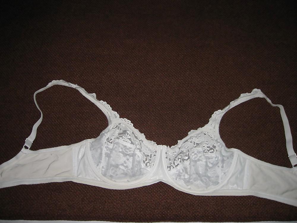 5P Husband sent me his wife's bra