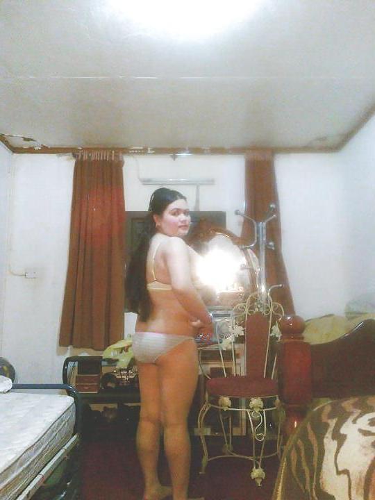 21P Arlene Gumelay with bra and panty