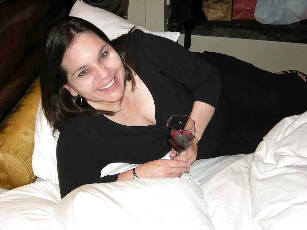 10P Mexican Wife