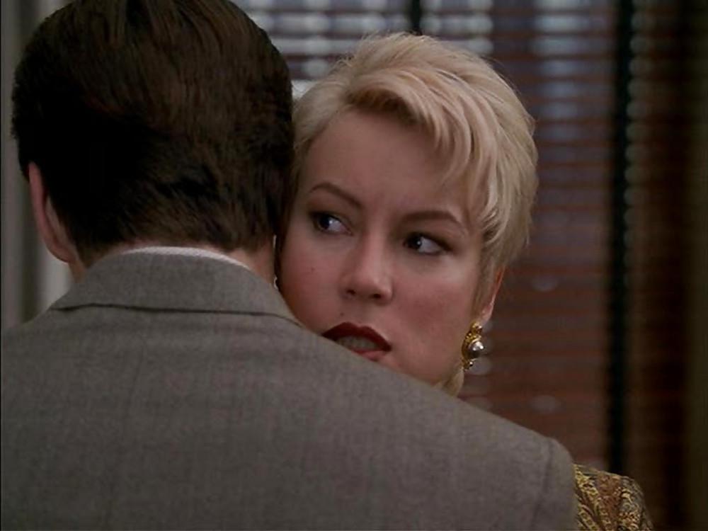 25P Jennifer Tilly Angry Sexy Bitch (Liar Liar)