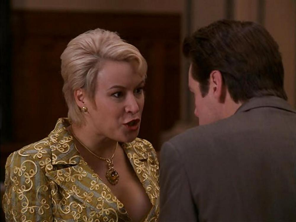 25P Jennifer Tilly Angry Sexy Bitch (Liar Liar)